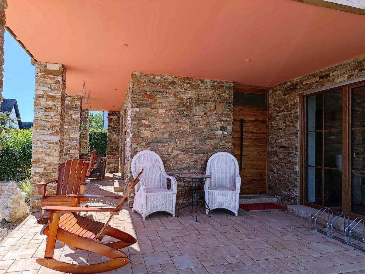 Luxus Ferienwohnung Chalet Seenaehe Schalkenmehren Extérieur photo