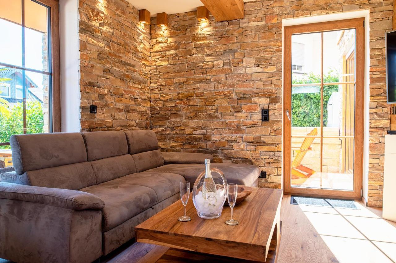 Luxus Ferienwohnung Chalet Seenaehe Schalkenmehren Extérieur photo